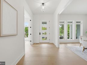 2530 Stuart Place, Falls Church VA 22046