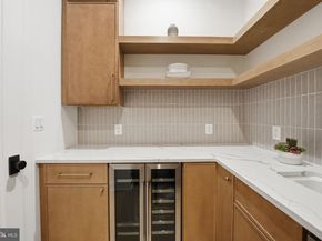 2530 Stuart Place, Falls Church VA 22046