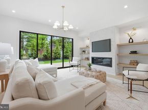 2530 Stuart Place, Falls Church VA 22046