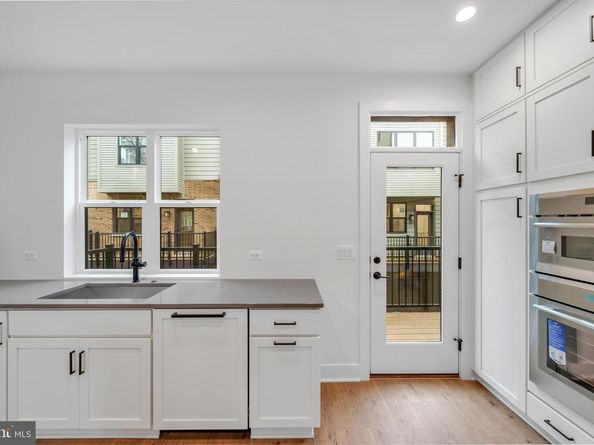 5420 Goshawk Aly, Bethesda MD 20816