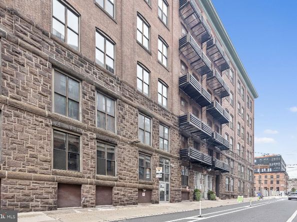 428 N 13TH Street 3F, Philadelphia PA 19123