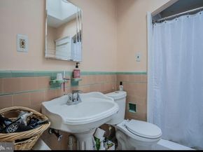 3227 Unruh Avenue, Philadelphia PA 19149