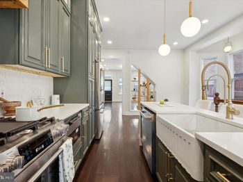 4911 Warrington Avenue