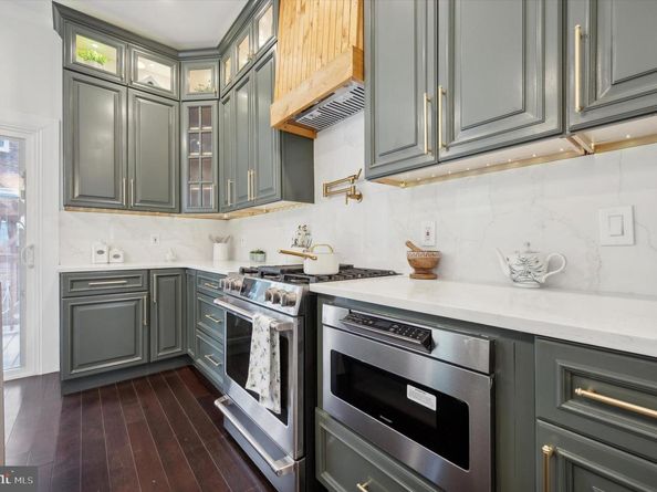 4911 Warrington Avenue, Philadelphia PA 19143