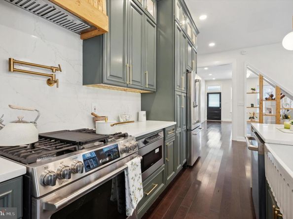 4911 Warrington Avenue, Philadelphia PA 19143