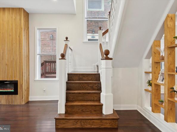 4911 Warrington Avenue, Philadelphia PA 19143