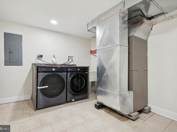 4911 Warrington Avenue, Philadelphia PA 19143