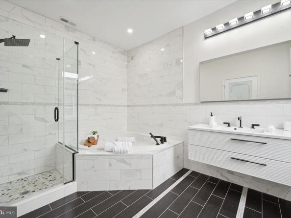 4911 Warrington Avenue, Philadelphia PA 19143