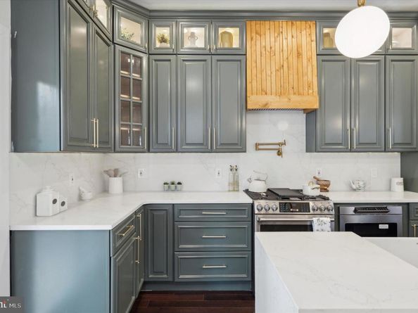 4911 Warrington Avenue, Philadelphia PA 19143