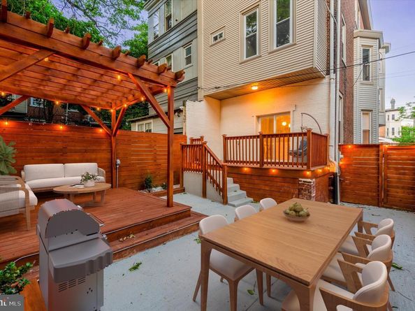 4911 Warrington Avenue, Philadelphia PA 19143