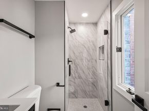 1527 N Colonial Terrace B, Arlington VA 22209