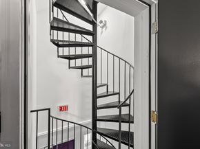 1527 N Colonial Terrace B, Arlington VA 22209