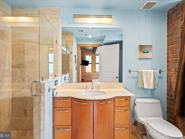 916 G Street NW 803, Washington DC 20001