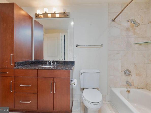 8220 Crestwood Heights Drive 714, Mclean VA 22102