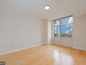 8220 Crestwood Heights Drive 714, Mclean VA 22102