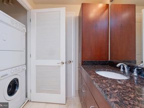 8220 Crestwood Heights Drive 714, Mclean VA 22102