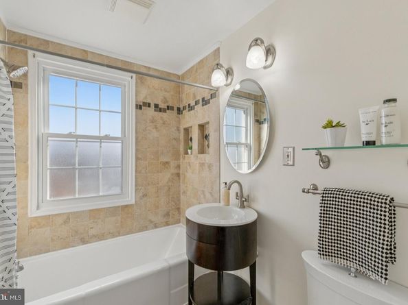 2813 Arlington Boulevard 159, Arlington VA 22201