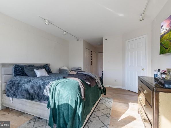 5450 Whitley Park Terrace 209, Bethesda MD 20814