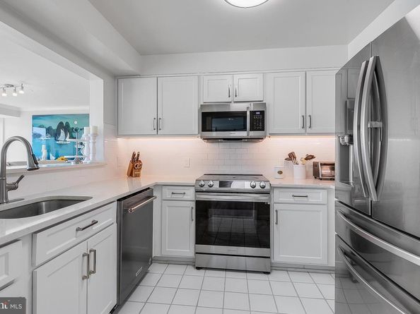 5450 Whitley Park Terrace 209, Bethesda MD 20814