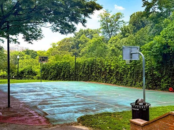 1832 Calvert Street NW 3, Washington DC 20009