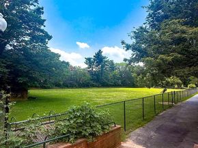 1832 Calvert Street NW 3, Washington DC 20009