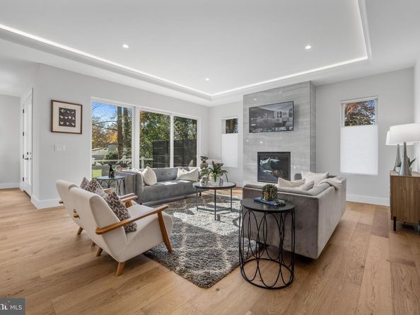 8023 Lewinsville Road, Mclean VA 22102