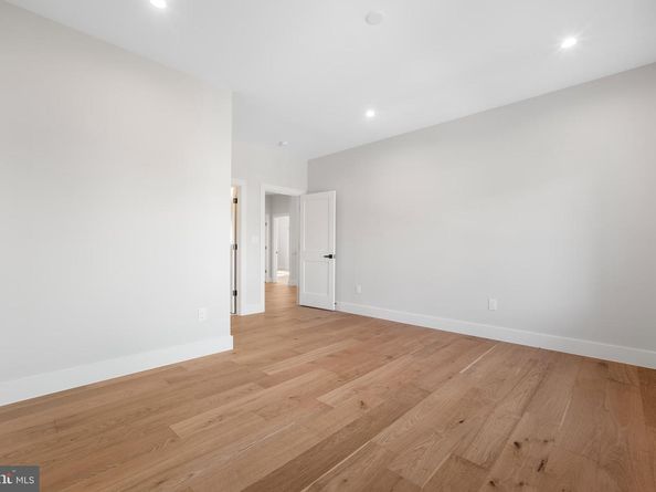 8023 Lewinsville Road, Mclean VA 22102