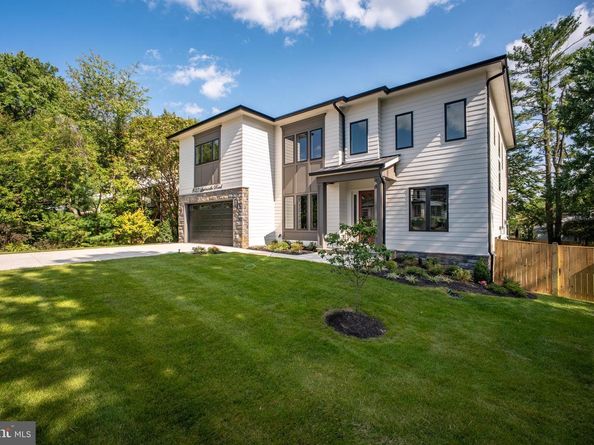 8023 Lewinsville Road, Mclean VA 22102