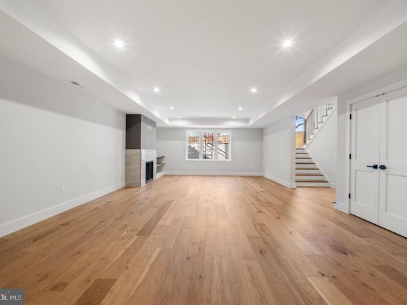 8023 Lewinsville Road, Mclean VA 22102