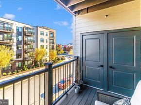 12865 Mosaic Park Way 3J, Herndon VA 20171