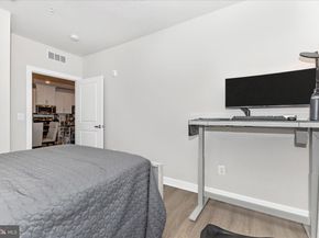 12865 Mosaic Park Way 3J, Herndon VA 20171