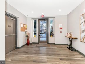 12865 Mosaic Park Way 3J, Herndon VA 20171