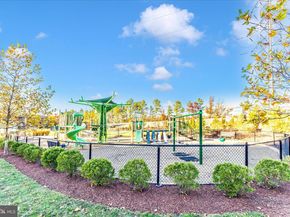 12865 Mosaic Park Way 3J, Herndon VA 20171