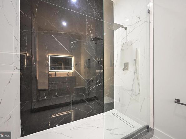 517 Montana Avenue NE 3C, Washington DC 20017