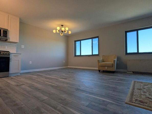 1300 S Arlington Ridge Road 702, Arlington VA 22202