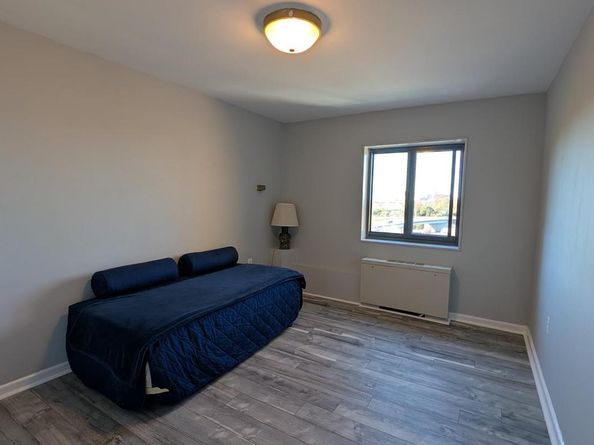 1300 S Arlington Ridge Road 702, Arlington VA 22202