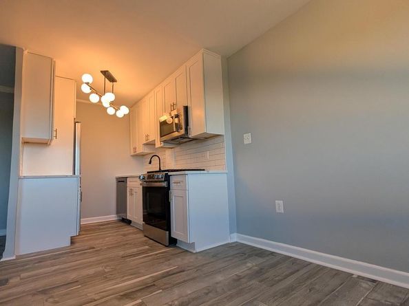 1300 S Arlington Ridge Road 702, Arlington VA 22202