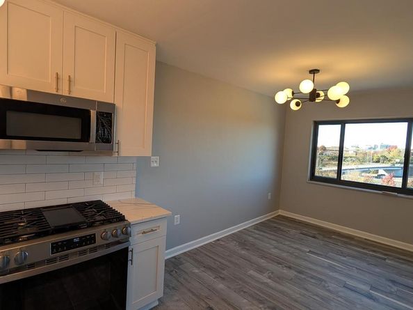 1300 S Arlington Ridge Road 702, Arlington VA 22202