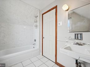 11 S Cedar Lane, Upper Darby PA 19082