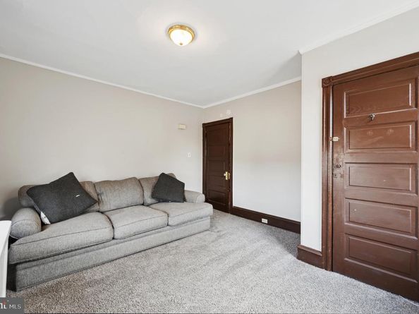 11 S Cedar Lane, Upper Darby PA 19082