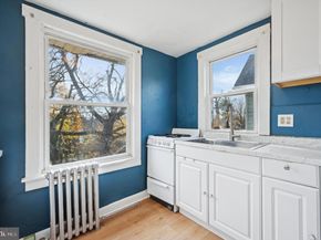 11 S Cedar Lane, Upper Darby PA 19082