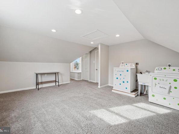 11 S Cedar Lane, Upper Darby PA 19082