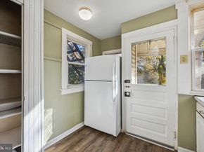 11 S Cedar Lane, Upper Darby PA 19082