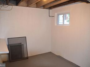 7042 Clinton Road, Upper Darby PA 19082