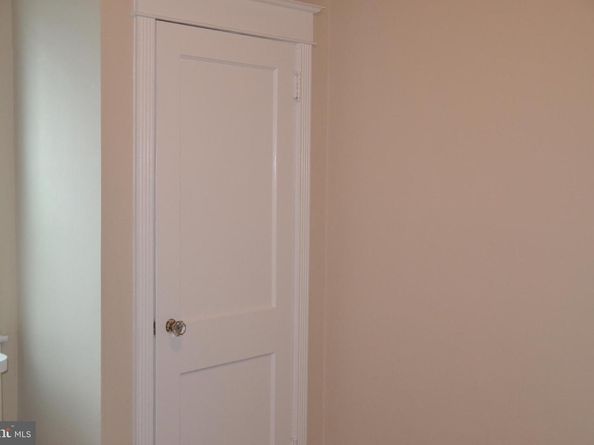 7042 Clinton Road, Upper Darby PA 19082