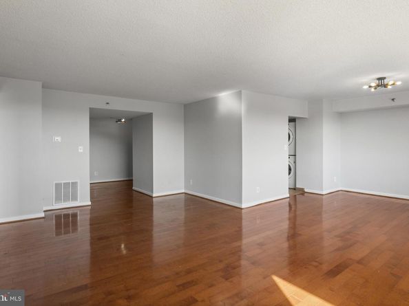 3709 S George Mason Drive 613 E, Falls Church VA 22041