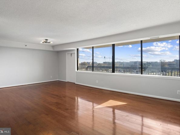 3709 S George Mason Drive 613 E, Falls Church VA 22041