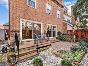 6260 Chaucer Lane, Alexandria VA 22304