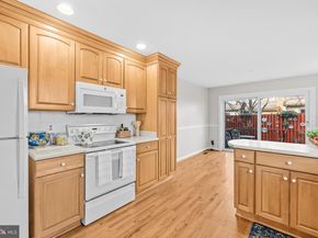 6260 Chaucer Lane, Alexandria VA 22304
