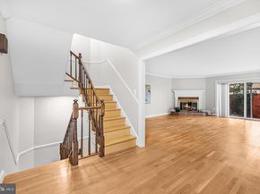 6260 Chaucer Lane, Alexandria VA 22304